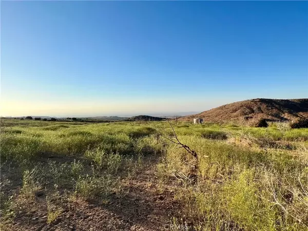 0 Vac/Vic Avenue 214/118 Ste, Juniper Hills, CA 93543