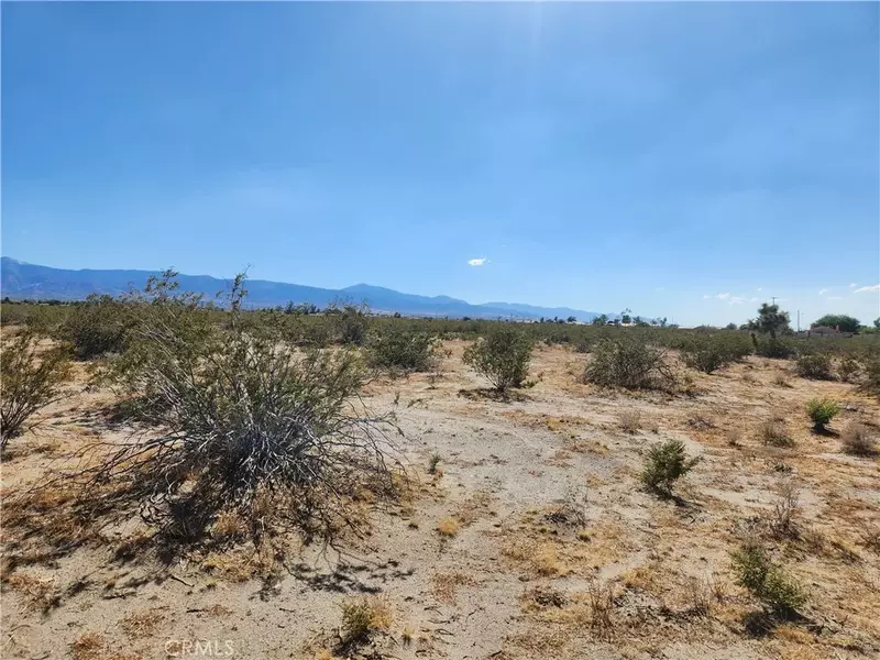 2 Monte Vista, Phelan, CA 92371