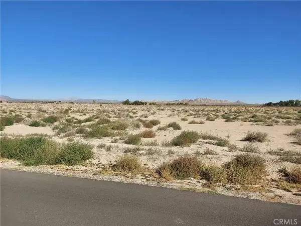 Lucerne Valley, CA 92356,0 Locust Parcel #0450-024-01