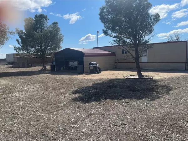 Adelanto, CA 92301,975 Calle De Amistad Road