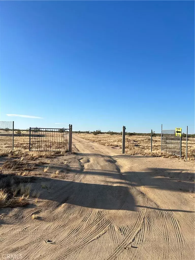 Hi Vista, CA 93535,0 VAC/AVE G PAV/VIC 205