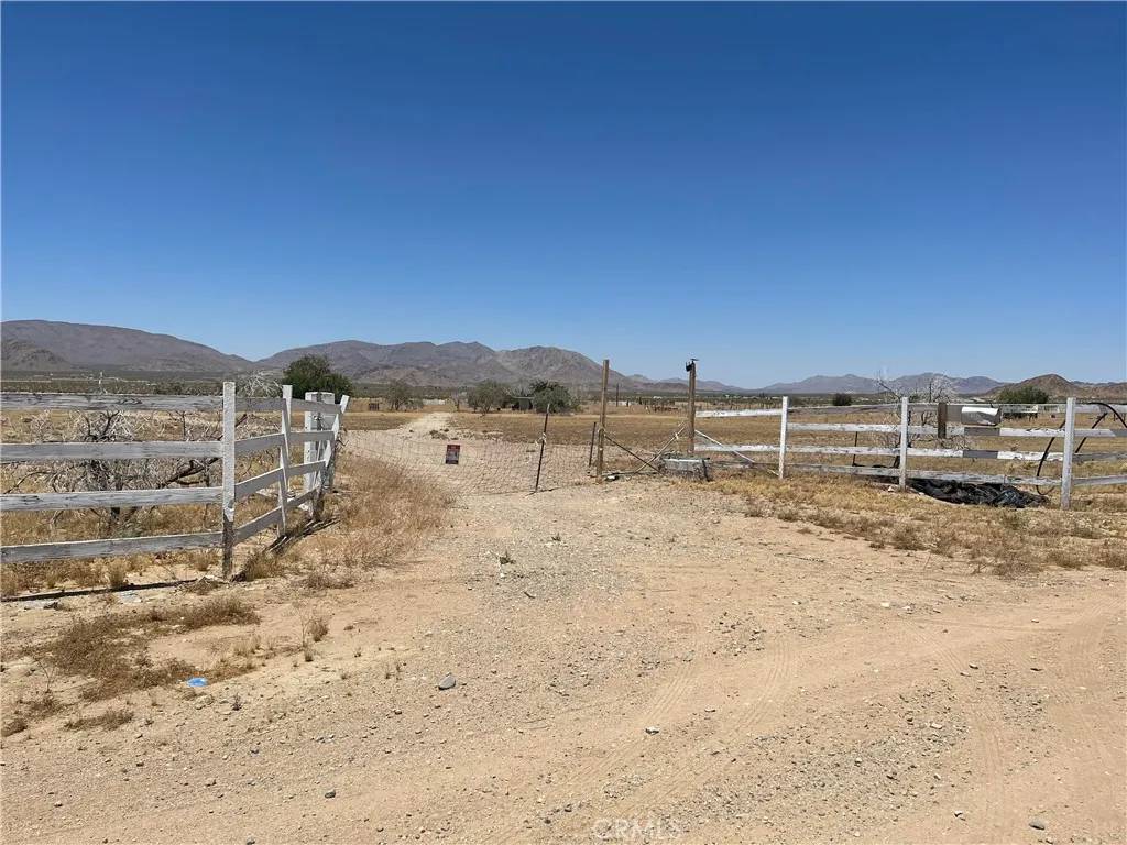 Lucerne Valley, CA 92356,17420 Meridian