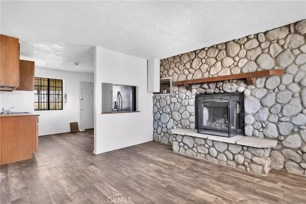 Lucerne Valley, CA 92356,40225 Abelia Street