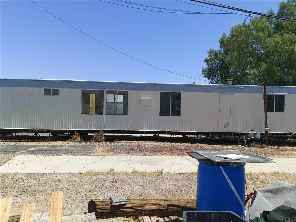 Daggett, CA 92327,35475 national trails #25