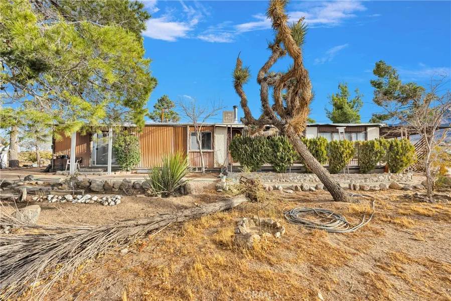9475 Willow Wells Avenue, Lucerne Valley, CA 92356