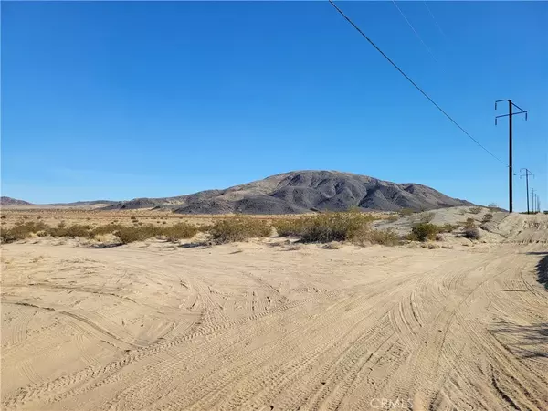Joshua Tree, CA 92252,0 Fran Lou