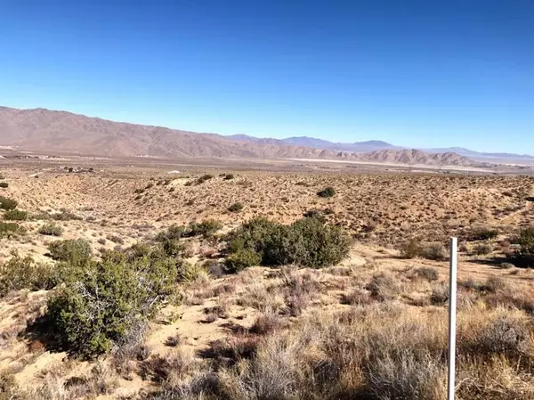 Apple Valley, CA 92308,26637 Santa Rosa