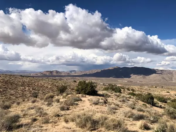 Apple Valley, CA 92308,26635 Santa Rosa