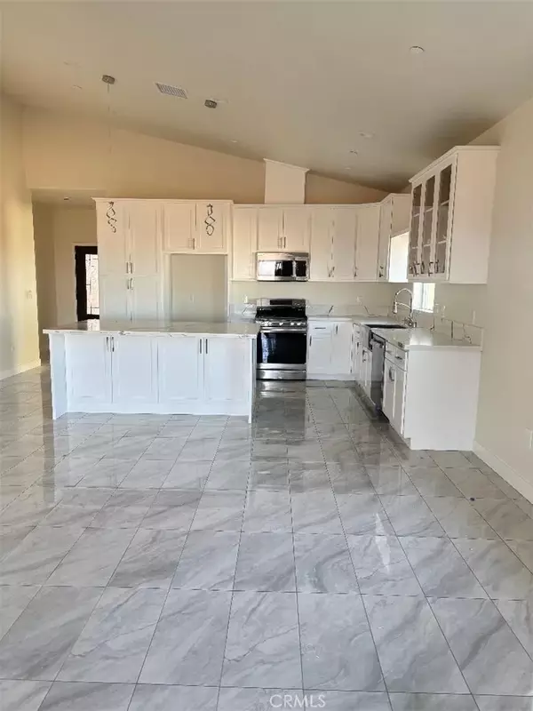 Phelan, CA 92371,9270 Lindero Rd