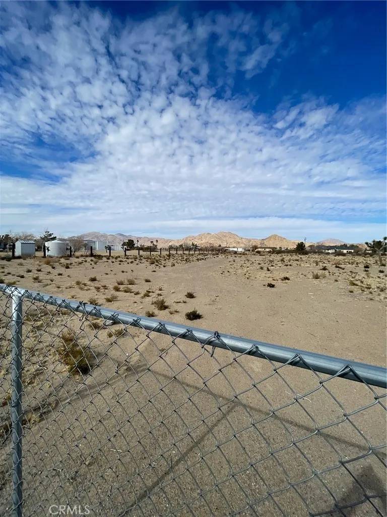 Lucerne Valley, CA 92356,31160 Sherwood