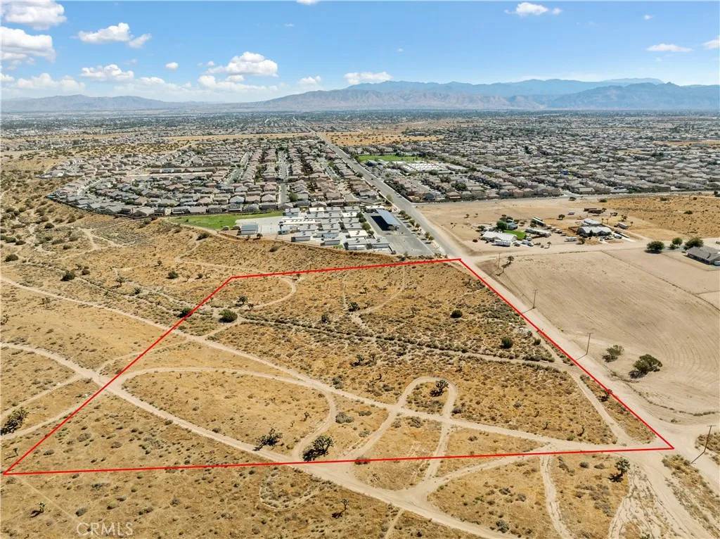 Hesperia, CA 92344,0 VL-3064631060000