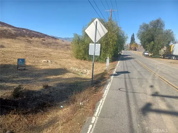 Lake Elsinore, CA 92530,0 Strickland