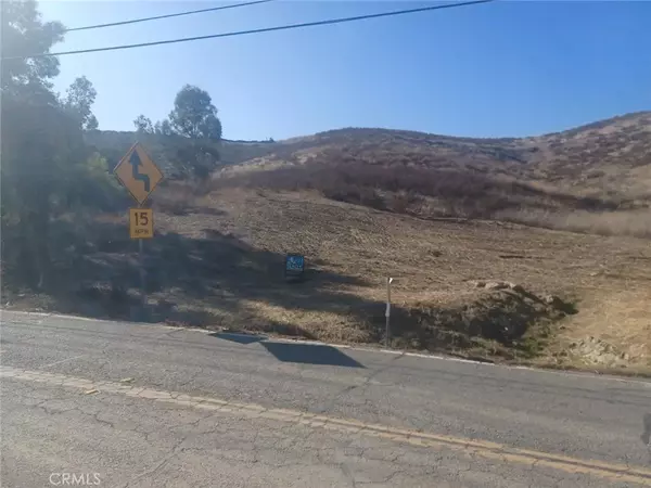 Lake Elsinore, CA 92530,0 Strickland