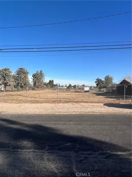 19 Live Oak, Hesperia, CA 92345