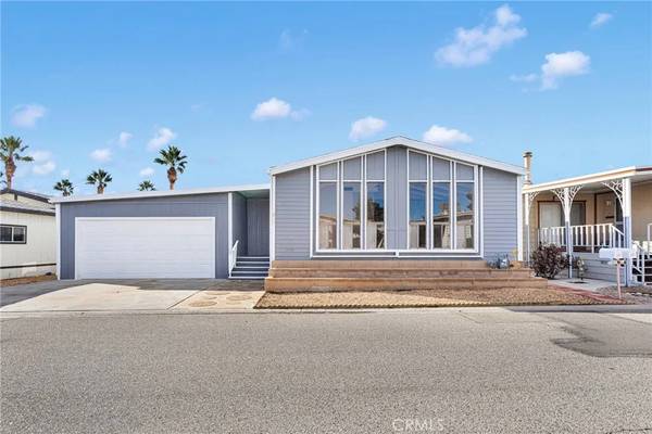 15252 Seneca #215, Victorville, CA 92392