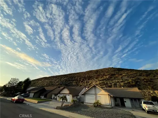Santee, CA 92071,0 Santana