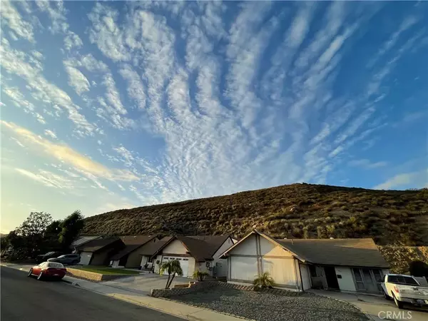 Santee, CA 92071,0 Santana