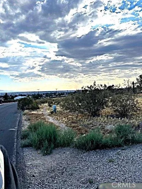 Apple Valley, CA 92307,19446 Shoshonee