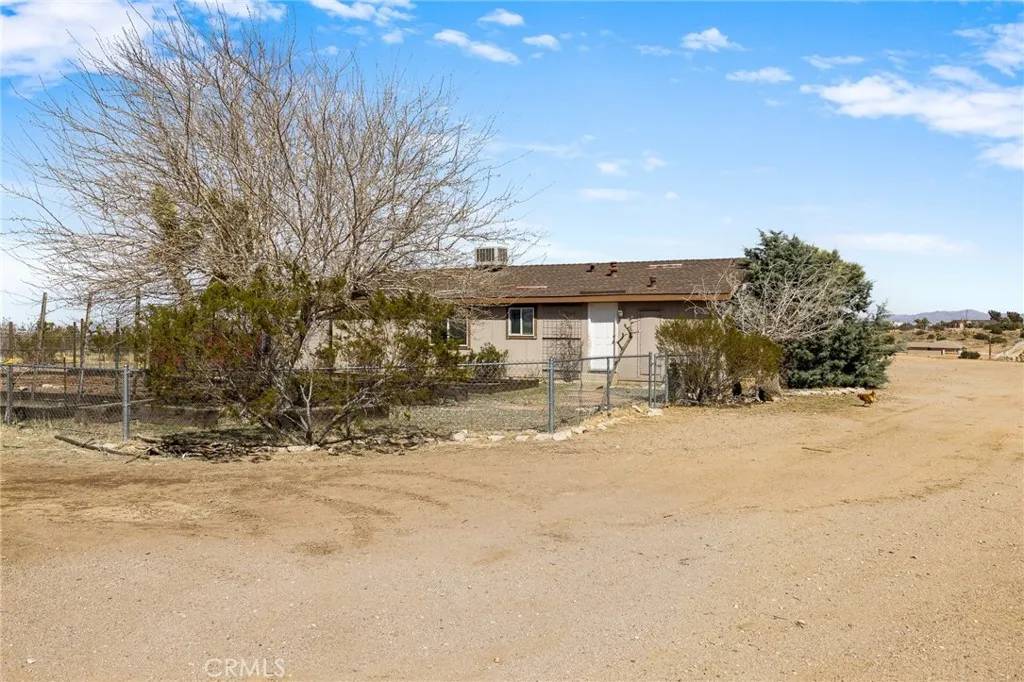 Oak Hills, CA 92344,10780 Verbena Road