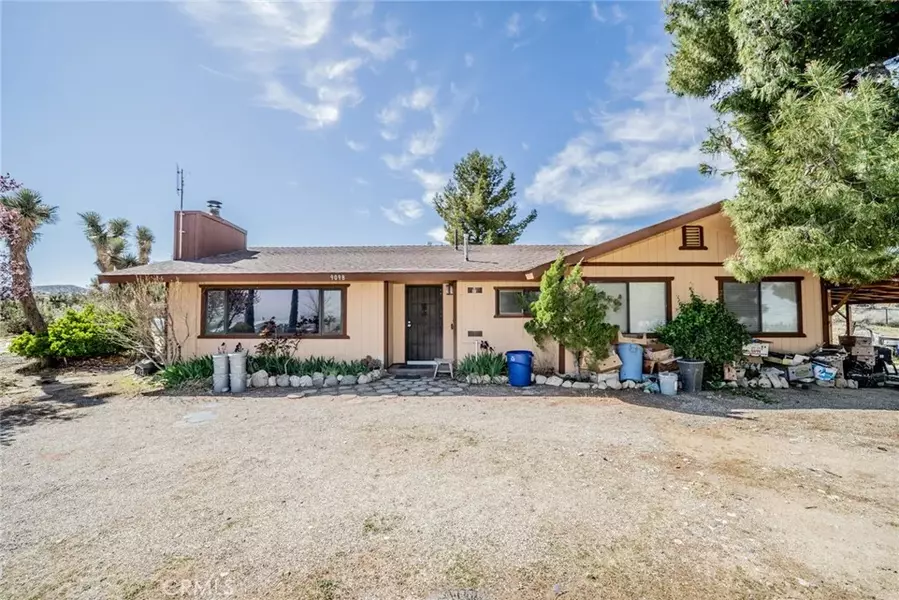 9098 Deer Haven Drive, Phelan, CA 92371