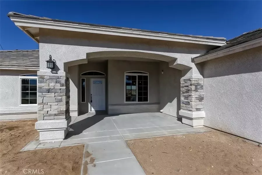 18428 Carob Street, Hesperia, CA 92345