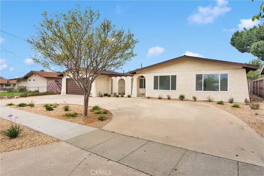 9416 Emerald Avenue, Fontana, CA 92335