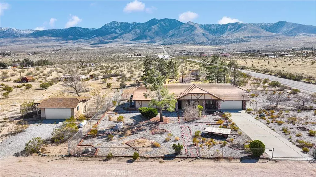 9827 High Road, Lucerne Valley, CA 92356