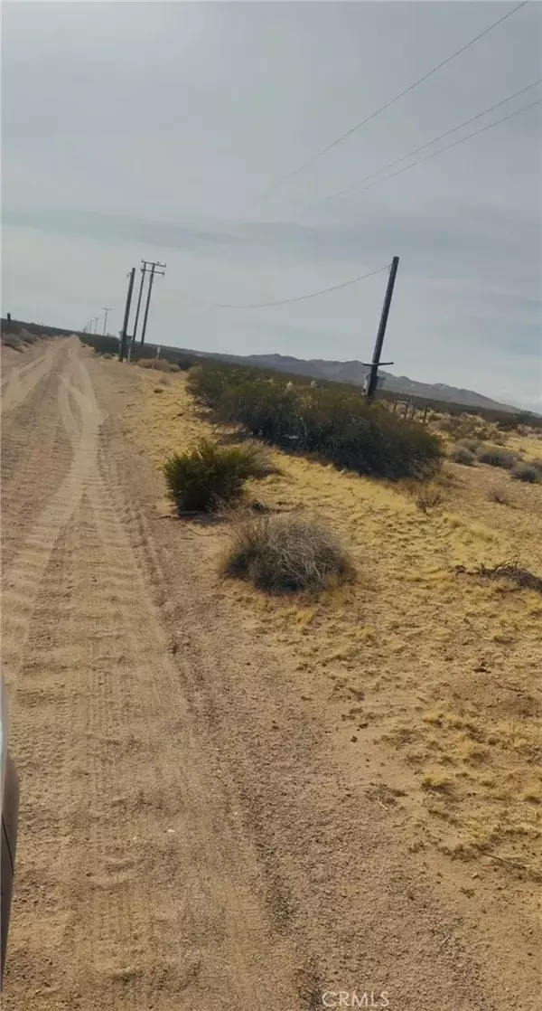 Adelanto, CA 92301,0 Drifting Sands