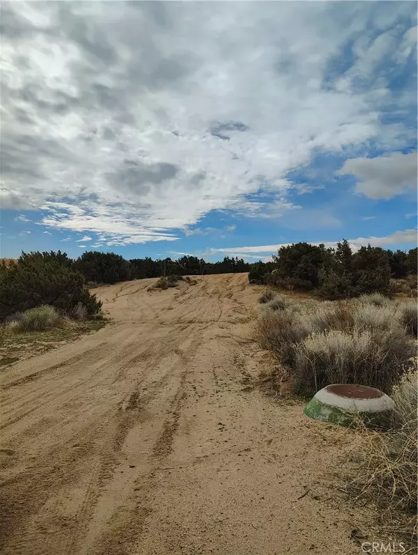 Hesperia, CA 92345,0 Oxford