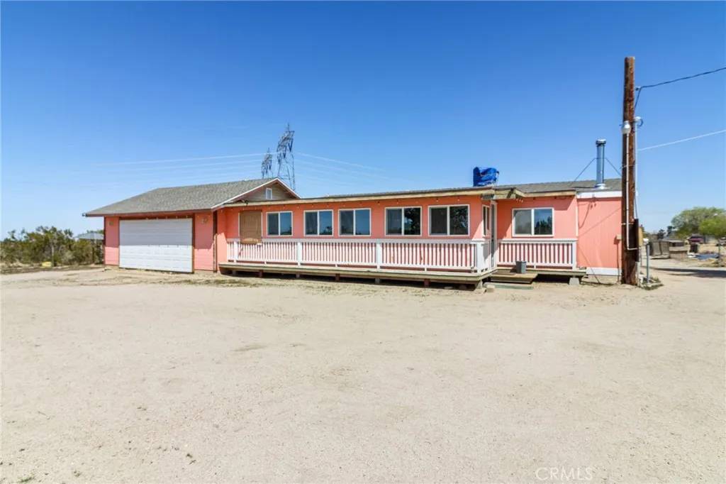 11781 Riggins Road, Phelan, CA 92371