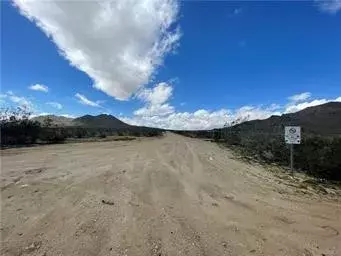 Apple Valley, CA 92307,25 Falchion