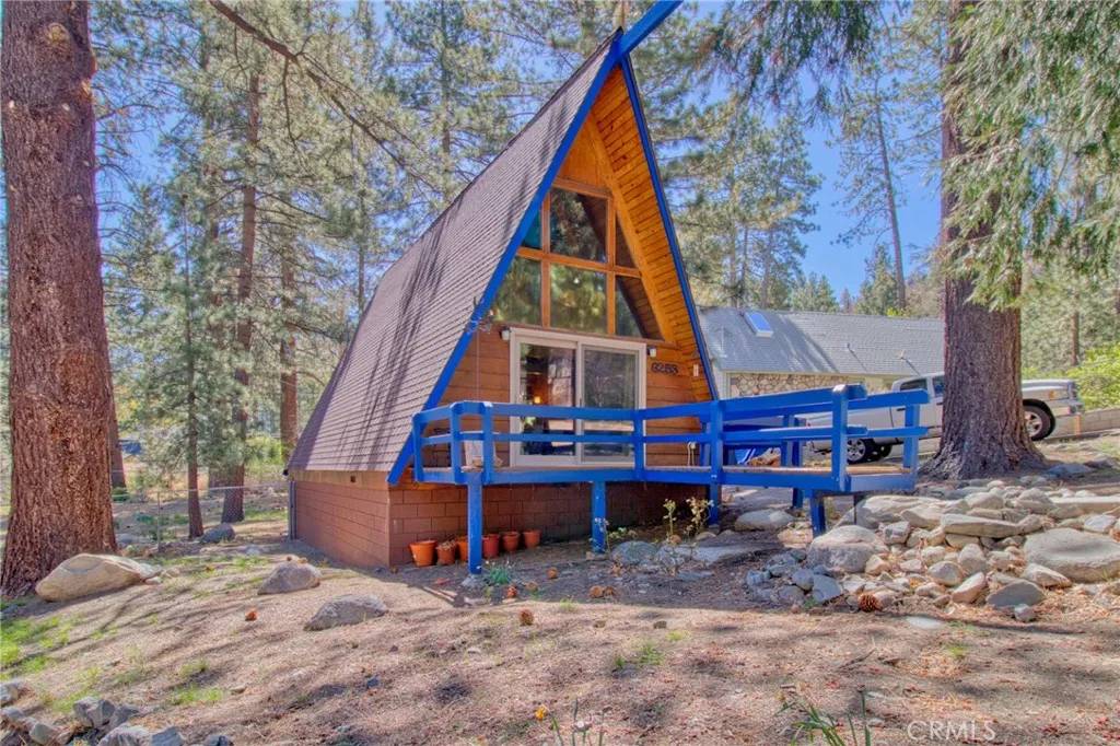 6253 Cardinal Road, Wrightwood, CA 92397