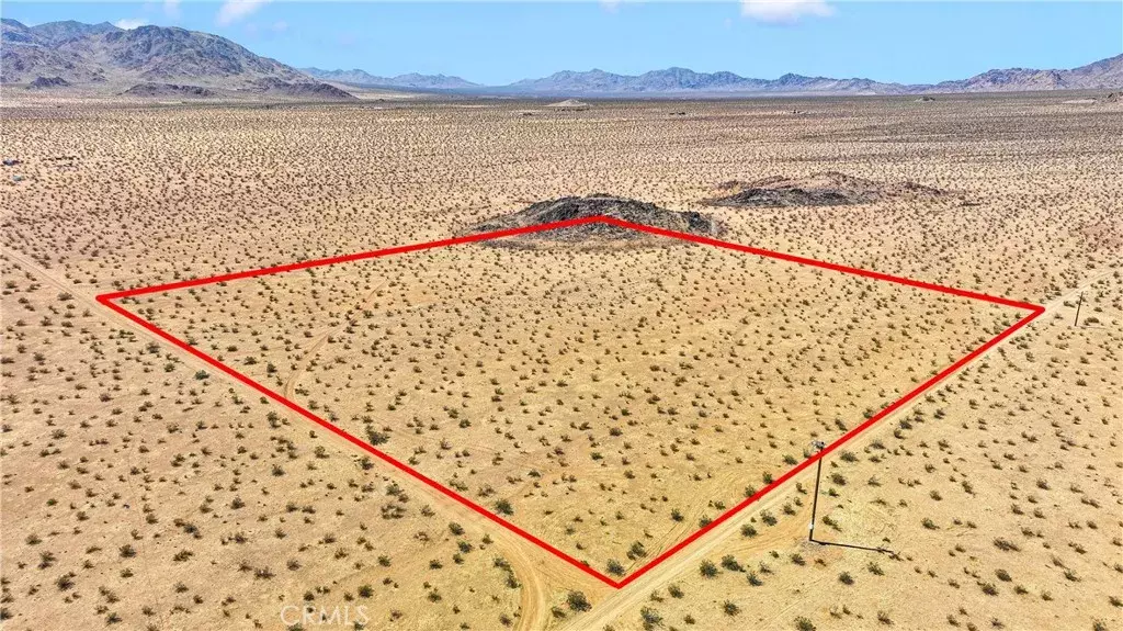 Lucerne Valley, CA 92356,0 Monolith