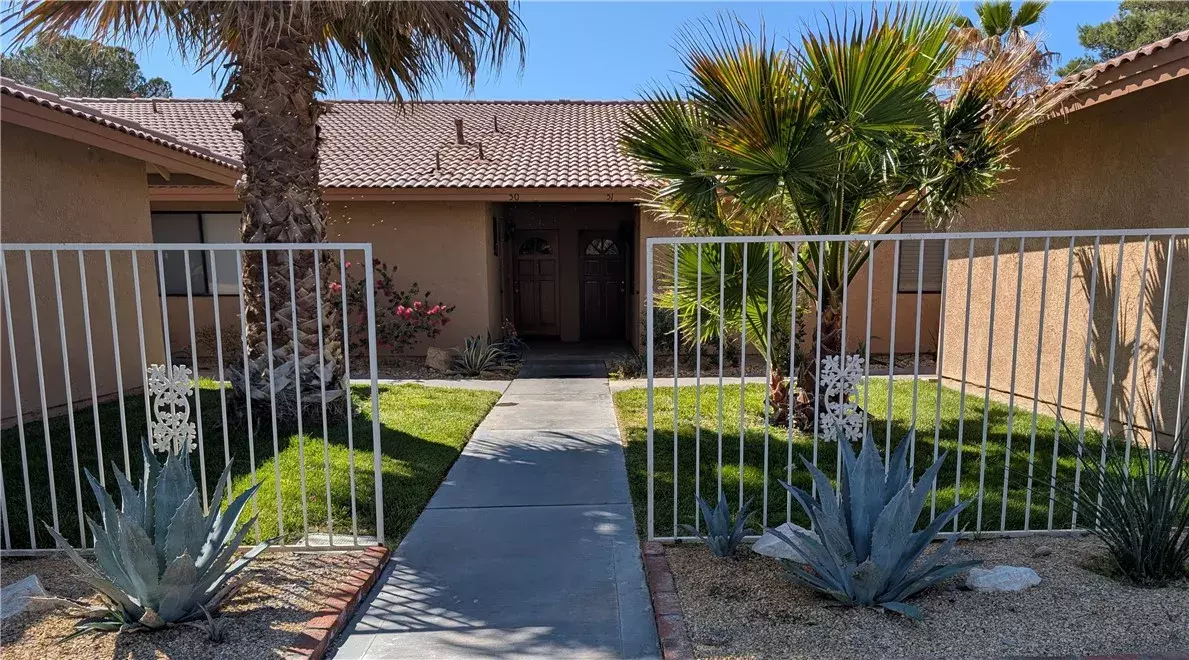 Helendale, CA 92342,27535 Lakeview Drive #52