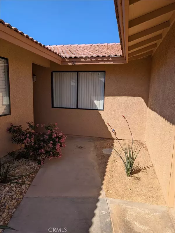 Helendale, CA 92342,27535 Lakeview Drive #52