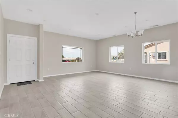 Victorville, CA 92395,16305 Teton Street