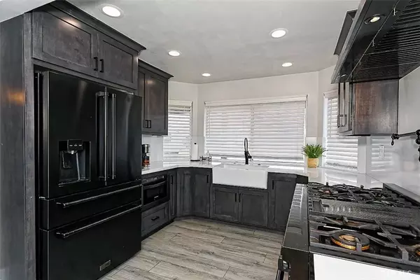 Oak Hills, CA 92344,9229 Verbena Road