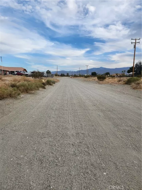 Phelan, CA 92371,15 Beekley