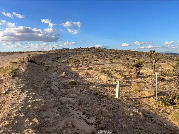 Apple Valley, CA 92308,3 Ocotillo