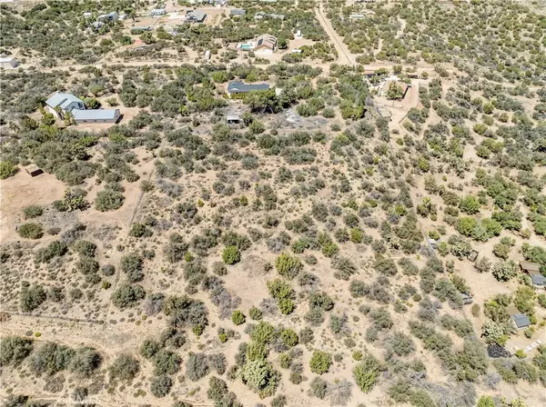 Oak Hills, CA 92344,0 Larch