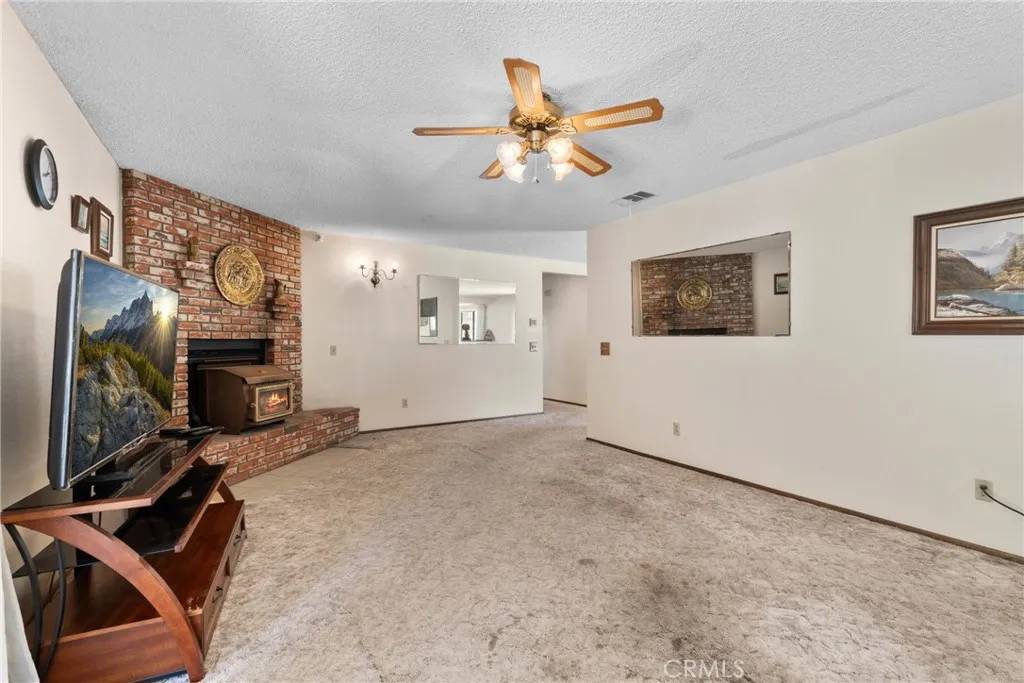 Wrightwood, CA 92397,7370 Scrub Oak Drive