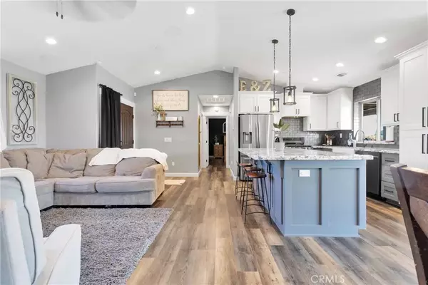 Apple Valley, CA 92308,10727 Manhasset Road