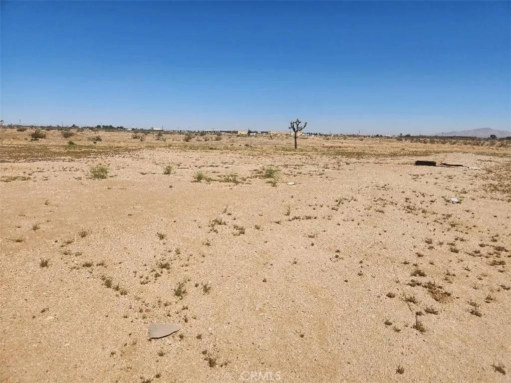 0 Fresno, Hesperia, CA 92345