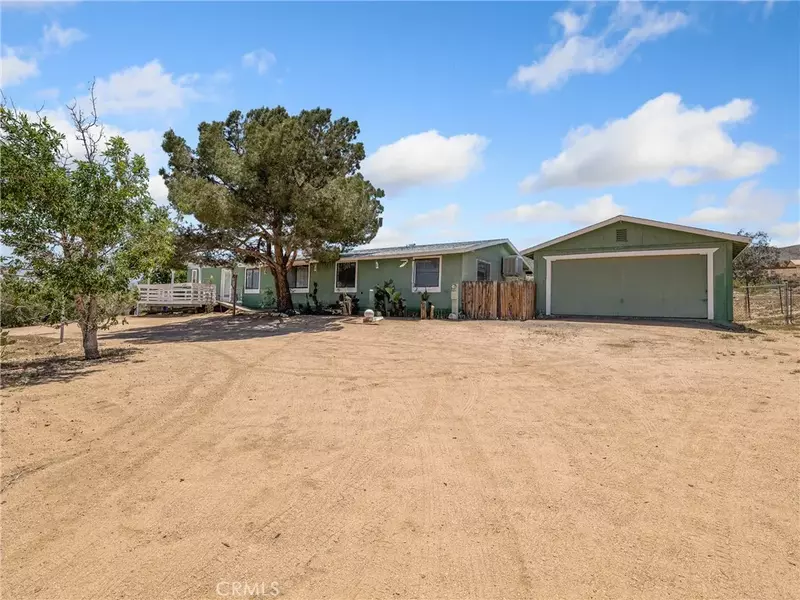 26525 Horizon Street, Apple Valley, CA 92308