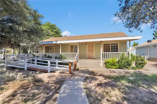 Oak Hills, CA 92344,5635 Honeyhill Road #A & B