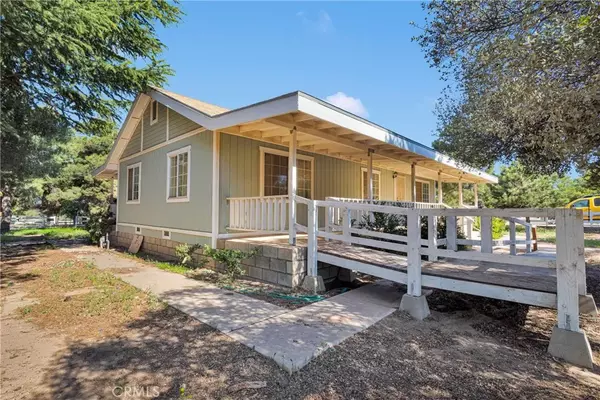 Oak Hills, CA 92344,5635 Honeyhill Road #A & B