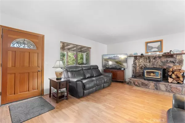 Wrightwood, CA 92397,26707 Swallowhill Drive
