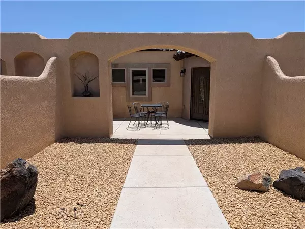 Helendale, CA 92342,27160 Vista Road #15