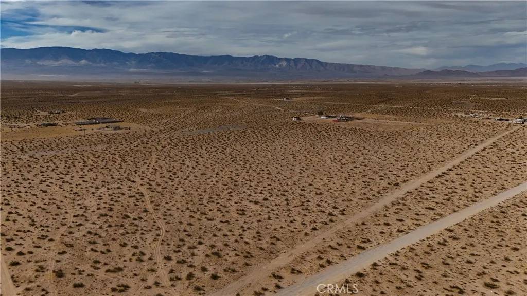 Lucerne Valley, CA 92356,715 Northside