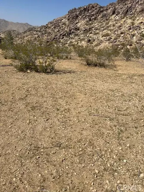 Apple Valley, CA 92307,4362235 Flint